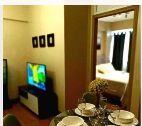 The Lancris Residences, 2 Bedrooms, 1 Bathroom, Living-Room, Kitchen & Pool Is Free Paranaque City Luaran gambar