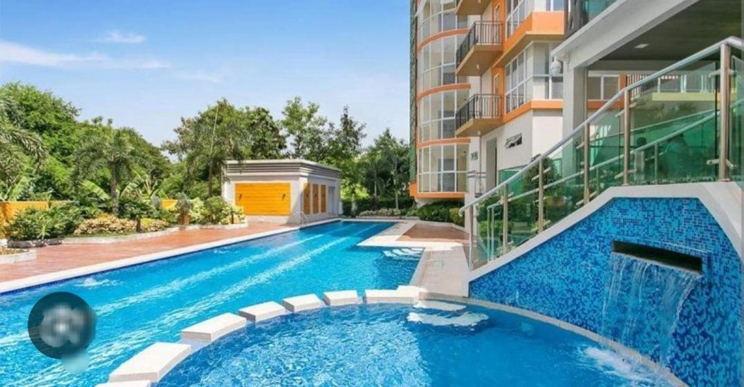 The Lancris Residences, 2 Bedrooms, 1 Bathroom, Living-Room, Kitchen & Pool Is Free Paranaque City Luaran gambar