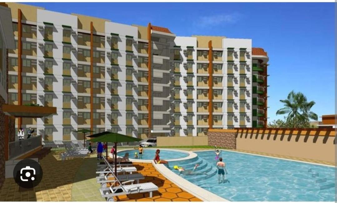 The Lancris Residences, 2 Bedrooms, 1 Bathroom, Living-Room, Kitchen & Pool Is Free Paranaque City Luaran gambar