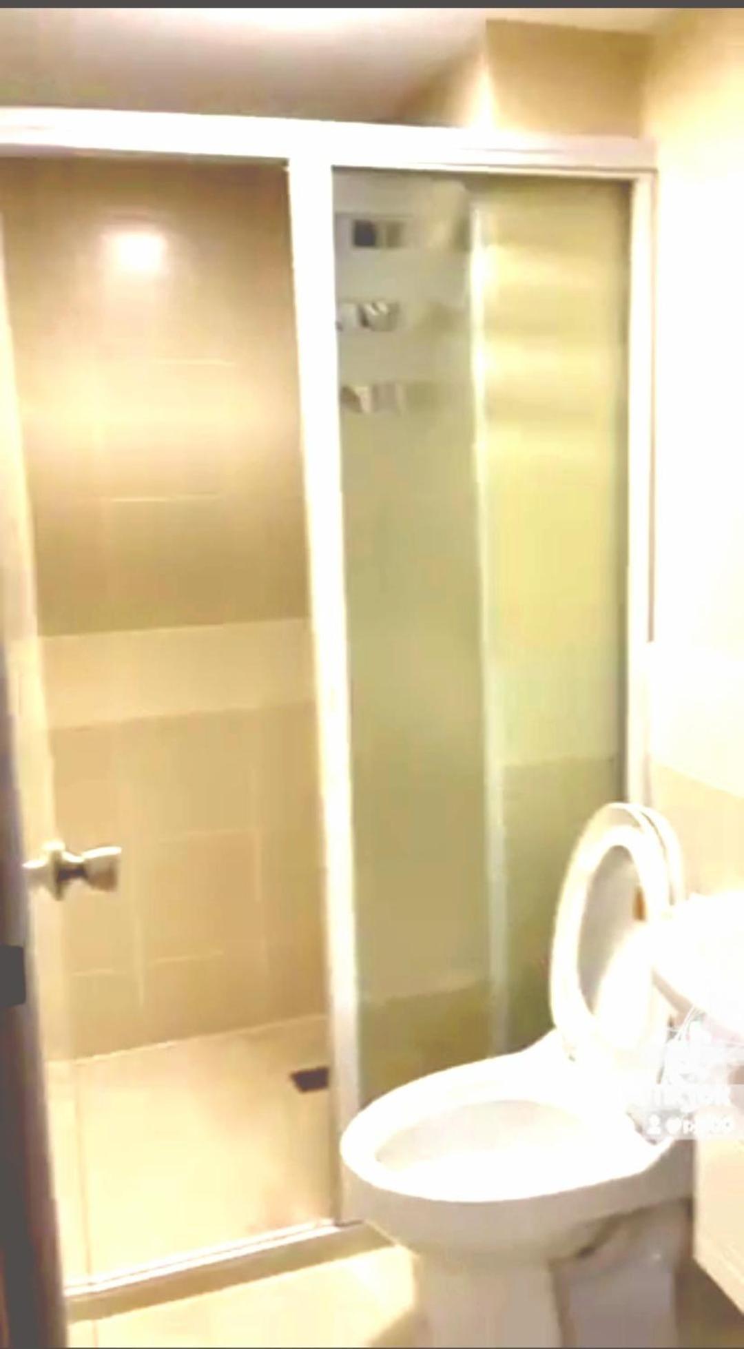 The Lancris Residences, 2 Bedrooms, 1 Bathroom, Living-Room, Kitchen & Pool Is Free Paranaque City Luaran gambar